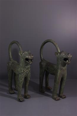 Arte africana - Figuras de leopardo de bronze benin