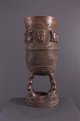 Arte africana - Urna cerimonial Kuba Bushoong / Ngeende