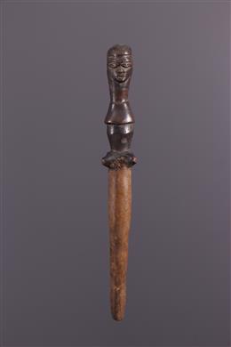 Arte africana - Pende stick com padrão janiforme